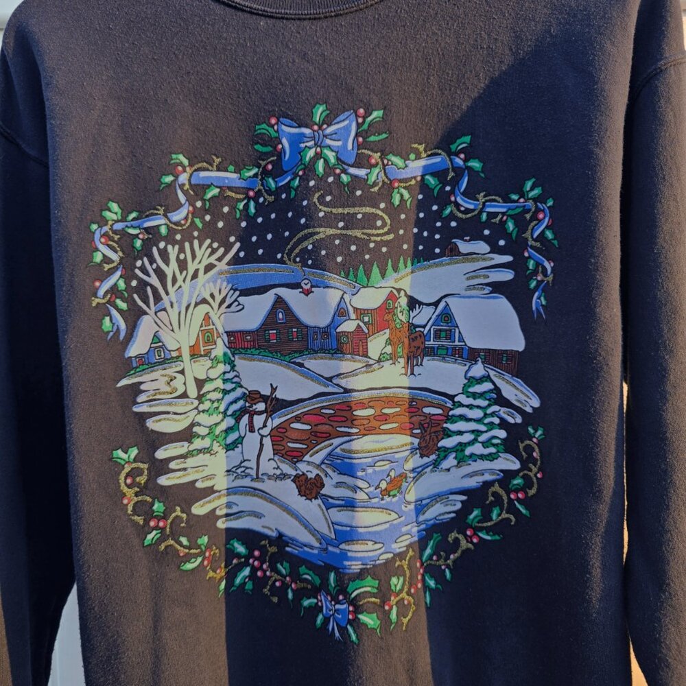 Vintage Black Snowy Holiday Cabin Sweatshirt | Hanes ComfortBlend | Size Medium - Picture 3 of 11